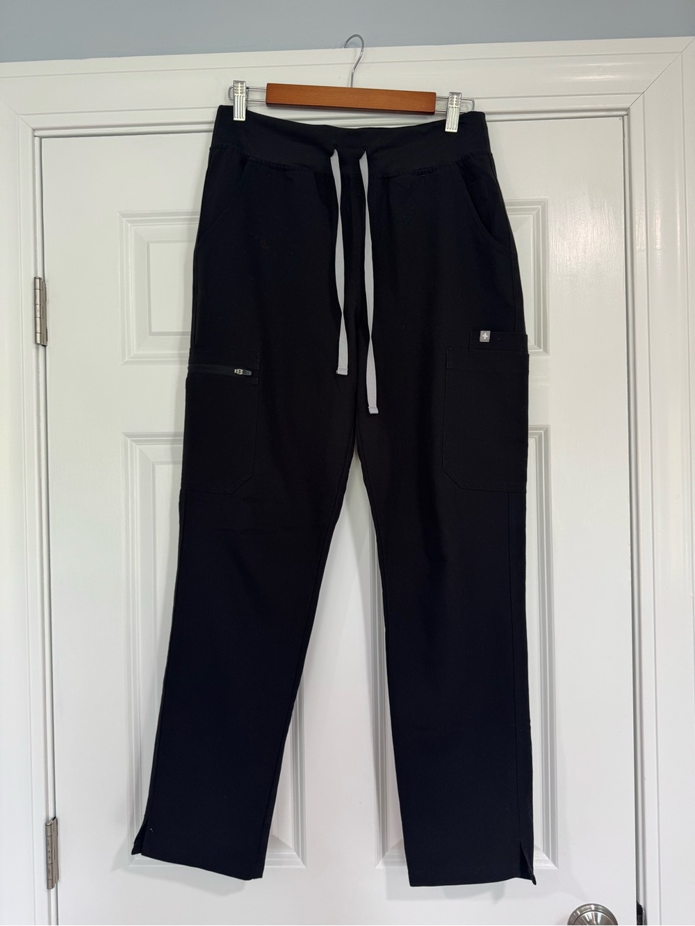 Figs Black Women's Drawstring Cargo Joggers